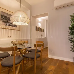  Apartamento Upscale & Modern 2bdr